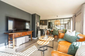 Luxury Green Point Apartment